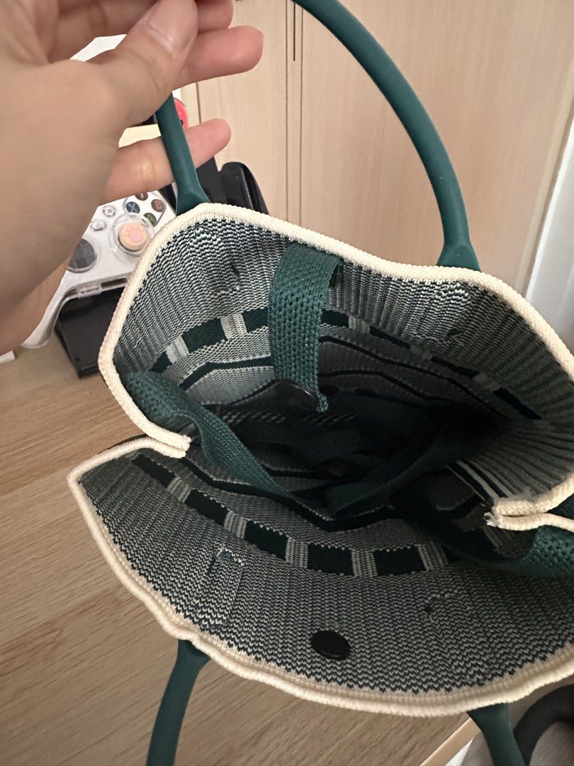 Dark Green Geometric Knitted Tote Bag | Chevron & Polka Dot Pattern (Category: Tote Bags) located in Mandaluyong City. Submitted by deerselu (Listing ID 1466608509, Image 3). Description: .