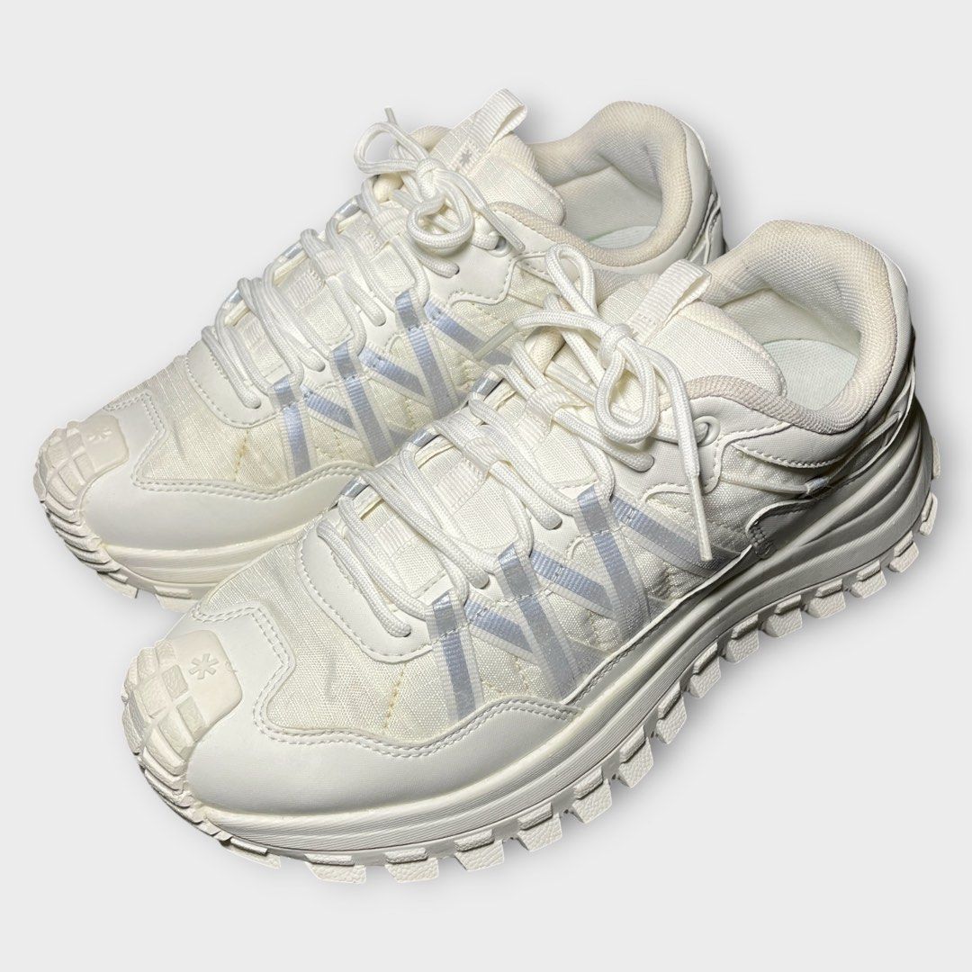 Snow Peak - Hiking Lander Sneakers (Category: Sneakers) located in Los Banos. Submitted by declutterking (Listing ID 1466663641, Image 1). Description: Size 6 (24 cm) • Pair only Good as new condition Authentic.