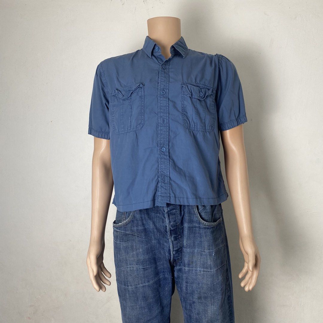 SONOMA 👕| Dark Blue Double Pockets Crop Polo (Category: Tshirts & Polo Shirts ) located in Bulacan. Submitted by orc.ph (Listing ID 1466643311, Image 2). Description: SONOMA 👕| Dark Blue Double Pockets Crop Polo Material Used: Cotton - Dark Blue - Short Sleeve - Button Up - Button Closure - Double Pockets - Semi Formal - Formal - Streetwear - Crop Polo Size: M Width: 19 Length: 21.5 Pristined Condition. No Visible Flaws. No Issue At All ⚠️ Note