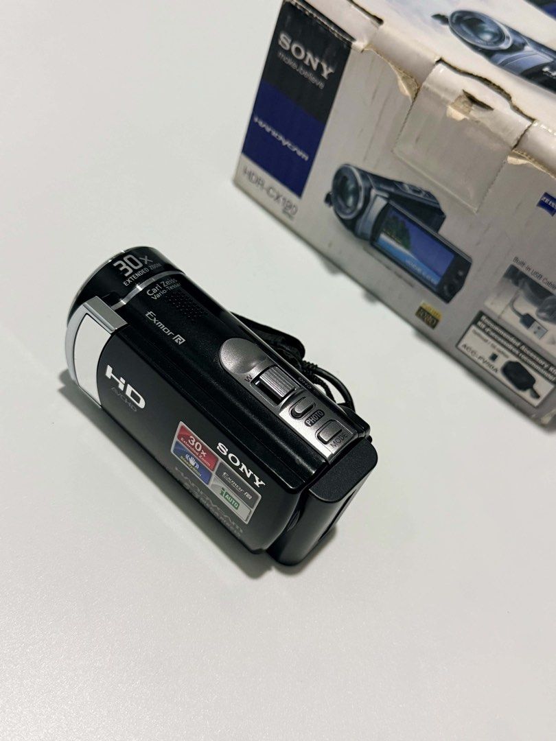 SONY HANDYCAM HDR-CX190 CAMCORDER (Category: Cameras) located in San Juan, La Union. Submitted by bornunderground.ph (Listing ID 1466721987, Image 2). Description: 📹 FOR SALE SONY HANDYCAM HDR-CX190 CAMCORDER ₱15,000 Plus Shipping Fee ✨ LIKE NEW / PRISTINE CONDITION • No cosmetic or functional issues • Fully tested & ready to use • Lightweight & compact • Rare to find in this condition 🎥 FEATURES • Full HD 1080p recording • 25× Optical Zoom / 3