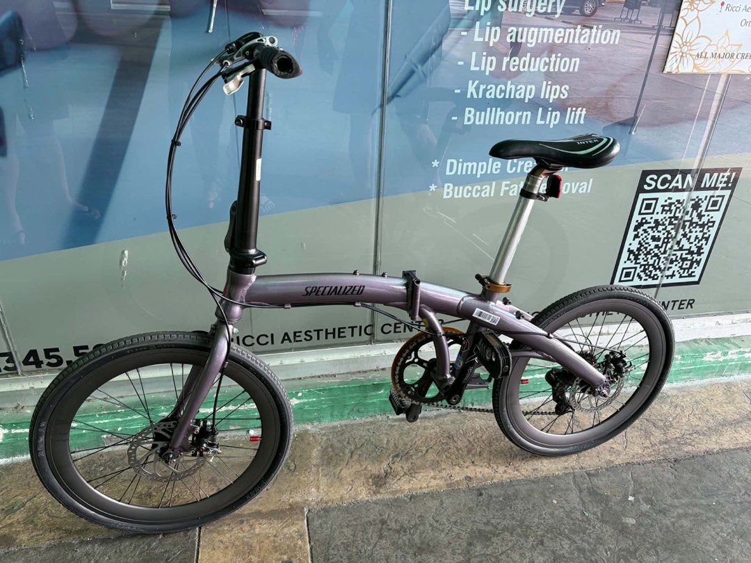 Specialized Folding Bicycle Purple Disk Brake (Category: Bicycles) located in Pasig City. Submitted by preloved_items_roche (Listing ID 1466701030, Image 1). Description: - Eye-catching glossy purple finish - Front and rear disc brakes for reliable stopping power - Stylish deep section wheels - Adjustable seat post and folding handlebar stem for easy storage and transport - Clean single chainring setup with protective chain guard - Comfortable bl