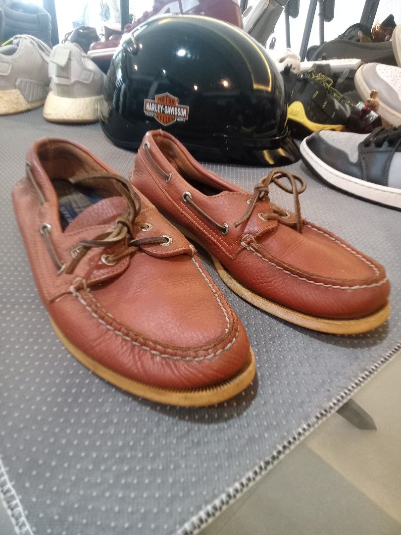 Sperry top sider (Category: Casual Shoes) located in Makati City. Submitted by pardsroman (Listing ID 1466585858, Image 2). Description: MOP via BPI or gcash payment first before delivery no return no exchange. shipping at buyers expense US size 10.
