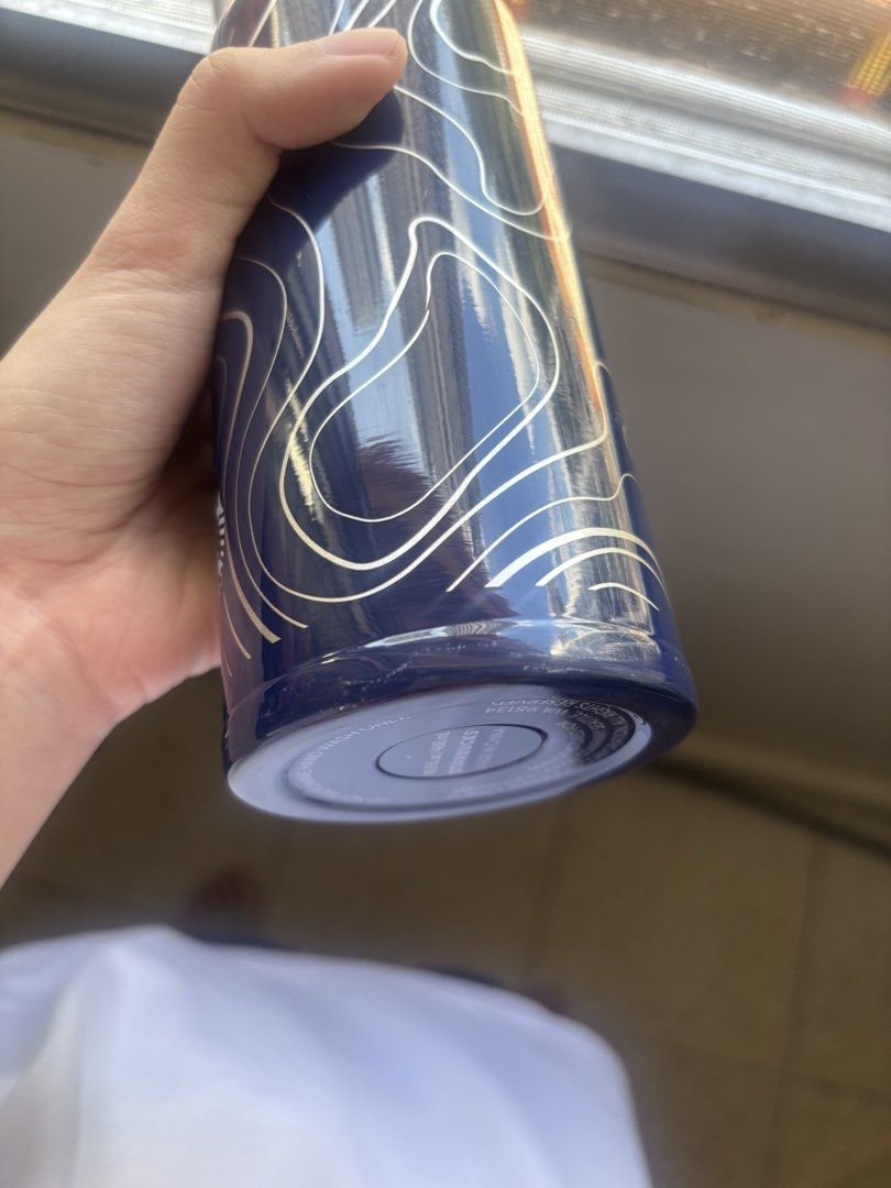 Starbucks Tumbler Navy Blue (Category: Water Bottles & Tumblers) located in Pasig City. Submitted by adiuhsa (Listing ID 1463180683, Image 3). Description: - Navy blue Starbucks tumbler - Christmas season tumbler - no box but never used - since no box there are scratches from being stored on its own.