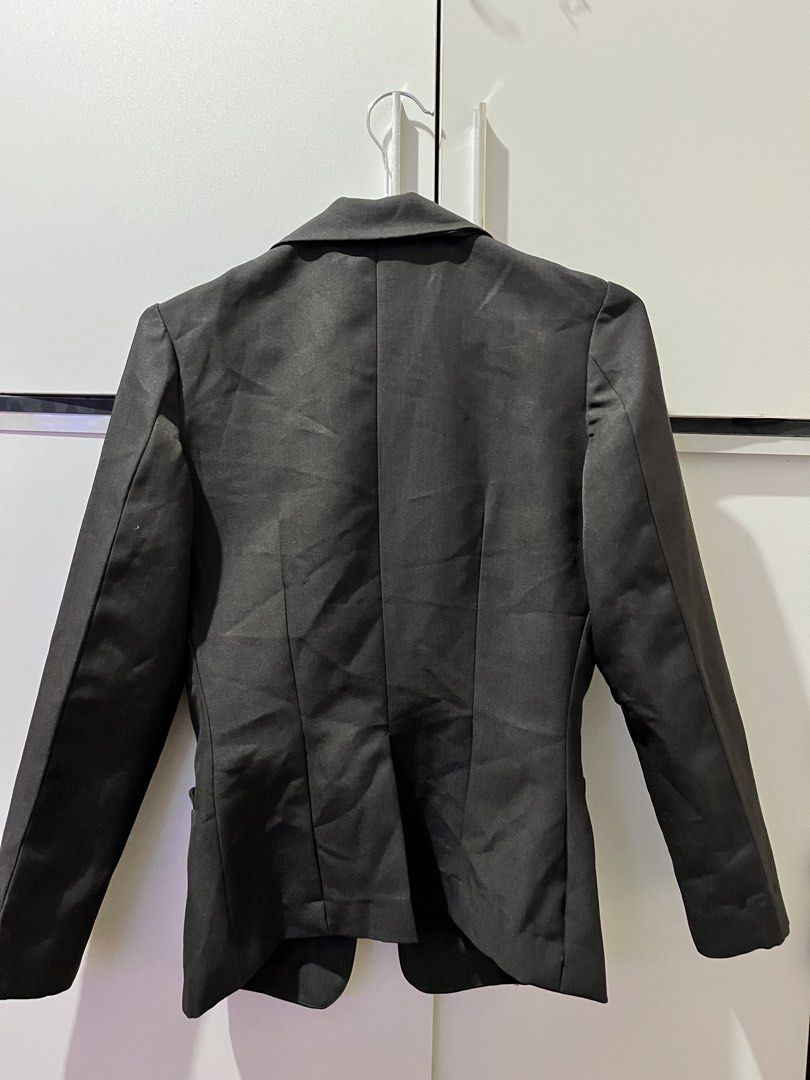 STI Uniform Blazer [bsba] (Category: Longsleeves) located in Makati City. Submitted by _calrr17 (Listing ID 1466614269, Image 2). Description: .