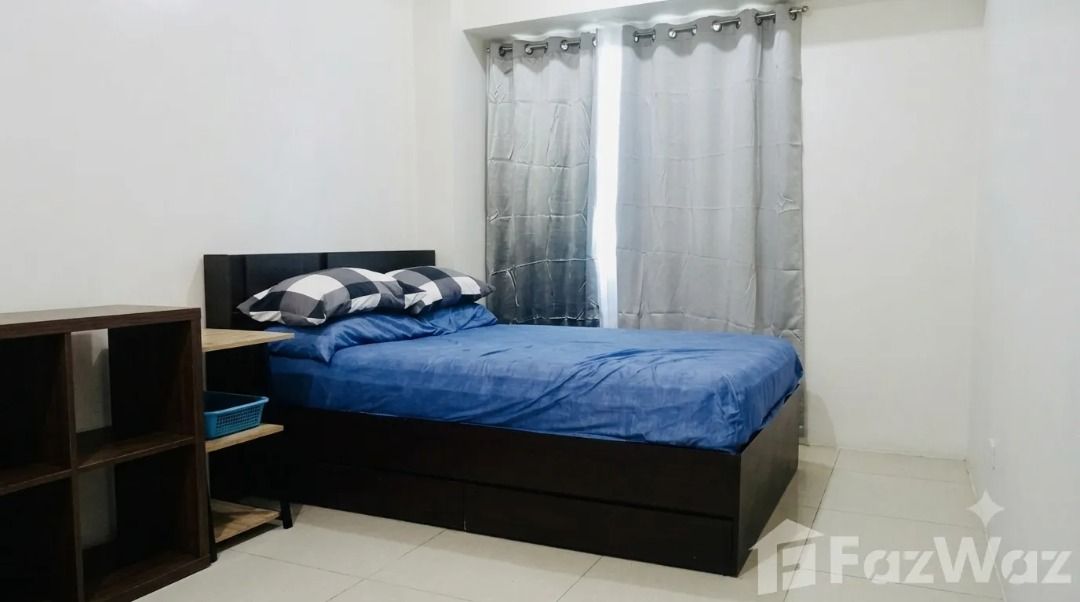 Studio Condo for rent at The Beacon (Category: Apartments & Condos) located in Makati City. Submitted by propertyproph (Listing ID 1466602006, Image 1). Description: 🏙️ The Beacon Makati – Fully Furnished Studio for Rent 📍 San Lorenzo, Makati City ✨ Fully furnished studio in a prime Makati location, offering comfortable city living just minutes from Greenbelt and major lifestyle destinations. 📐 25 sqm 🛏️ Studio 🛁 1 Bathroom 🛋️ Fully Furnish