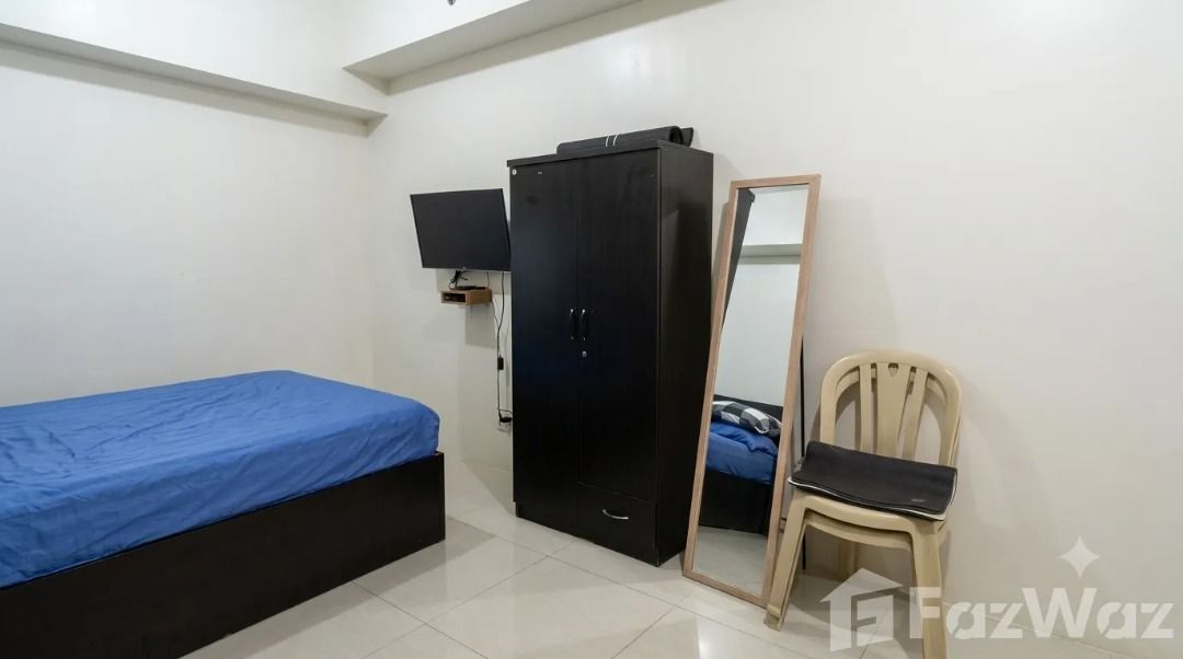 Studio Condo for rent at The Beacon (Category: Apartments & Condos) located in Makati City. Submitted by propertyproph (Listing ID 1466602006, Image 3). Description: 🏙️ The Beacon Makati – Fully Furnished Studio for Rent 📍 San Lorenzo, Makati City ✨ Fully furnished studio in a prime Makati location, offering comfortable city living just minutes from Greenbelt and major lifestyle destinations. 📐 25 sqm 🛏️ Studio 🛁 1 Bathroom 🛋️ Fully Furnish