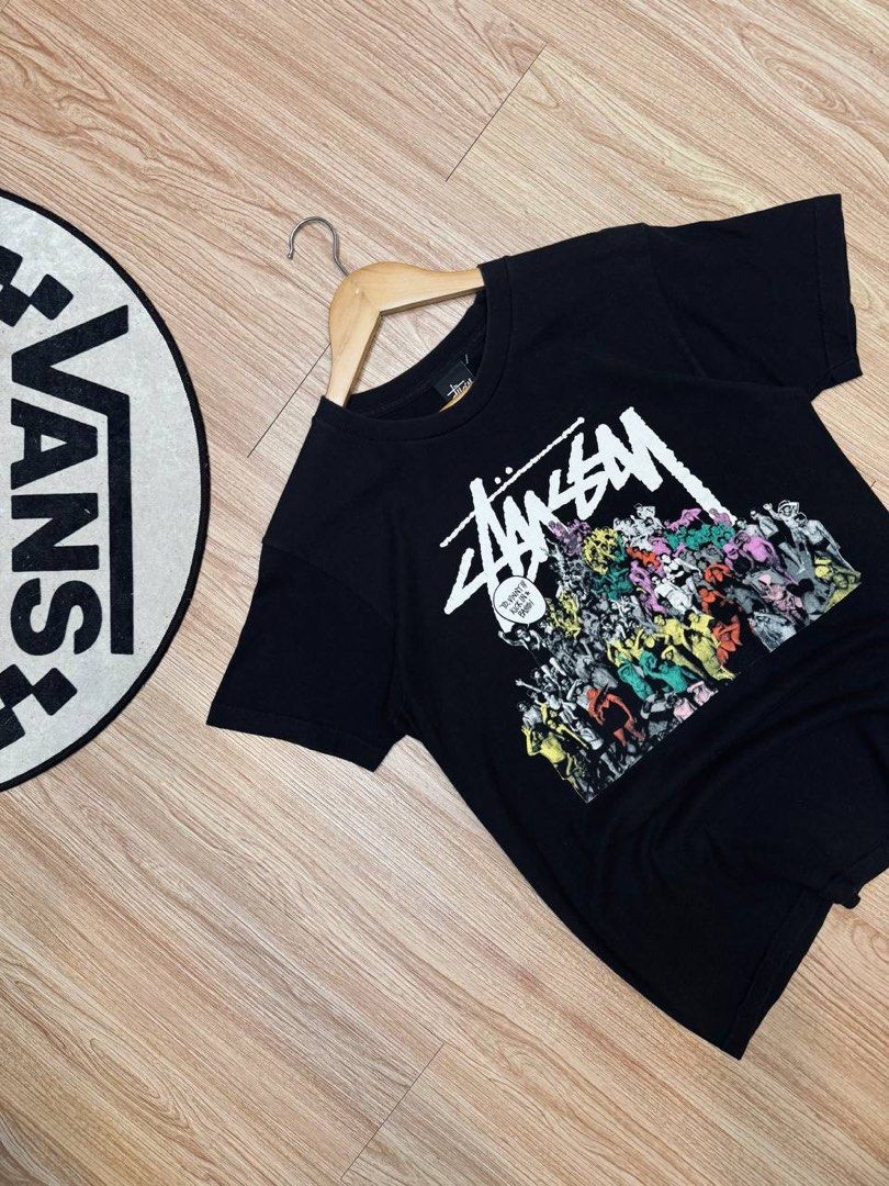 STUSSY GROUPS (Category: Tshirts & Polo Shirts) located in Dungun. Submitted by elpachothrift (Listing ID 1466623607, Image 2). Description: #14474 19/27 S Condition 9.5/10 without flaws Can dm for further details..