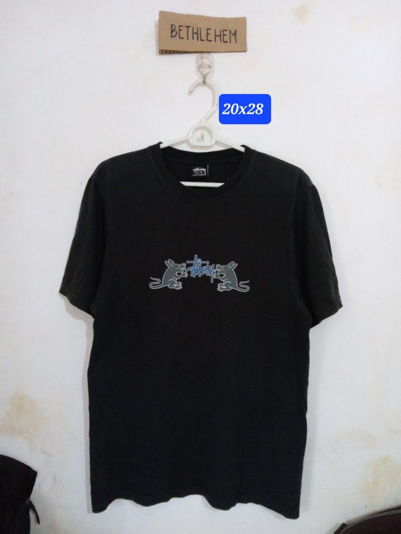 Stussy tee (Category: Tshirts & Polo Shirts ) located in Akbar. Submitted by bethlehema07352 (Listing ID 1466676949, Image 1). Description: .