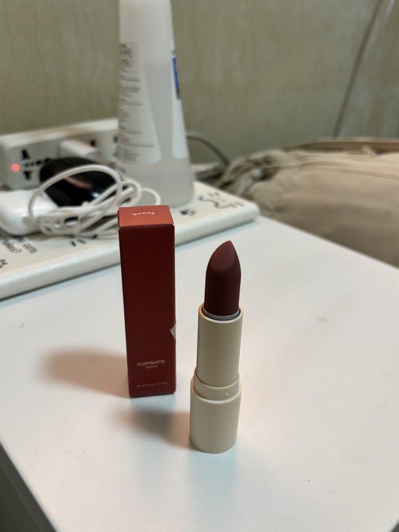 Sunnies Face Fluffmatte Lipstick Bunny (Category: Makeup) located in Bacoor. Submitted by raideclutters (Listing ID 1466577265, Image 1). Description: Sunnies FacFluffmatte Lipstick - Shade: Bunny - Not suited for my skintone.