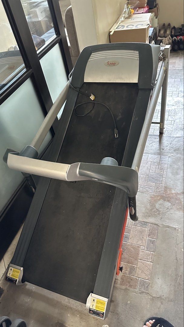 Sunny Treadmill with Manual Incline (Category: Cardio & Fitness Machines) located in Manila. Submitted by xx.daniella (Listing ID 1466770703, Image 1). Description: Still working very well. Aside sa signs of usage from the photos and a bit of cleaning, this is working very well pa. I didn't use this as much kasi tamad ako magworkout. .