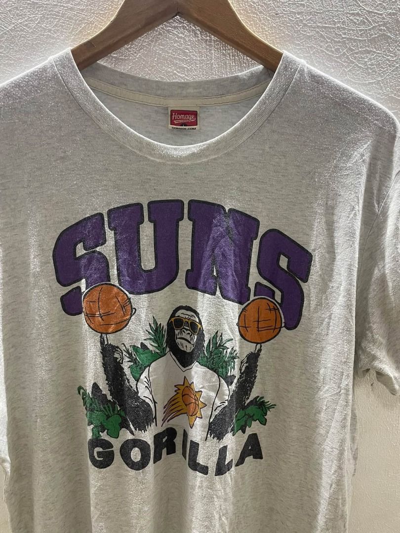 SUNS GORILLA 112 STITCHING (Category: Tshirts & Polo Shirts ) located in Caloocan City. Submitted by j3ngsanity (Listing ID 1466710791, Image 2). Description: DIMES : 21x28 LARGE ISSUE : LINTS.