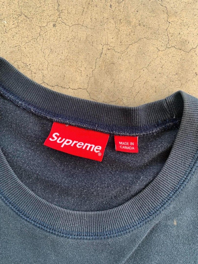 Supreme Box Logo Crewneck Sweatshirt Navy (Category: Coats, Jackets and Outerwear) located in Manila. Submitted by reiyangelow (Listing ID 1466771431, Image 3). Description: Supreme Sweatshirt 29 1/2 x 22 750php 📍Manila Area.