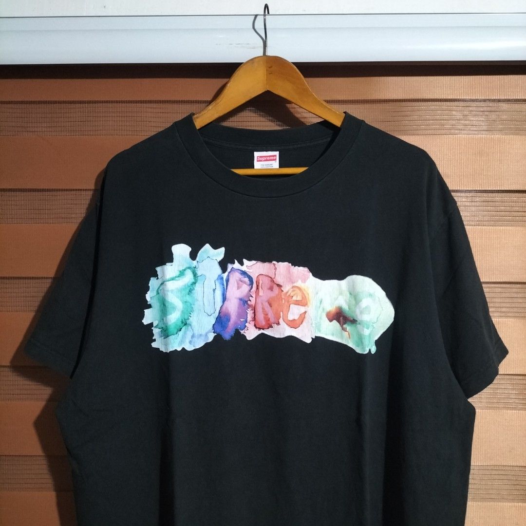 Supreme Watercolor Tee (Category: Tshirts & Polo Shirts ) located in Aloran. Submitted by thrift_hunter73 (Listing ID 1466609881, Image 2). Description: Supreme Watercolor Tee.