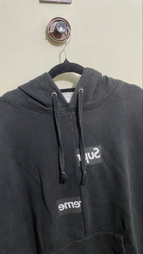 Supreme x Comme Des Garcons (Category: Coats, Jackets and Outerwear) located in Las Pinas. Submitted by mnl.streetwear.ph (Listing ID 1466565346, Image 3). Description: • Sup x Cdg Size Small 21.5/27 dimes Fade.