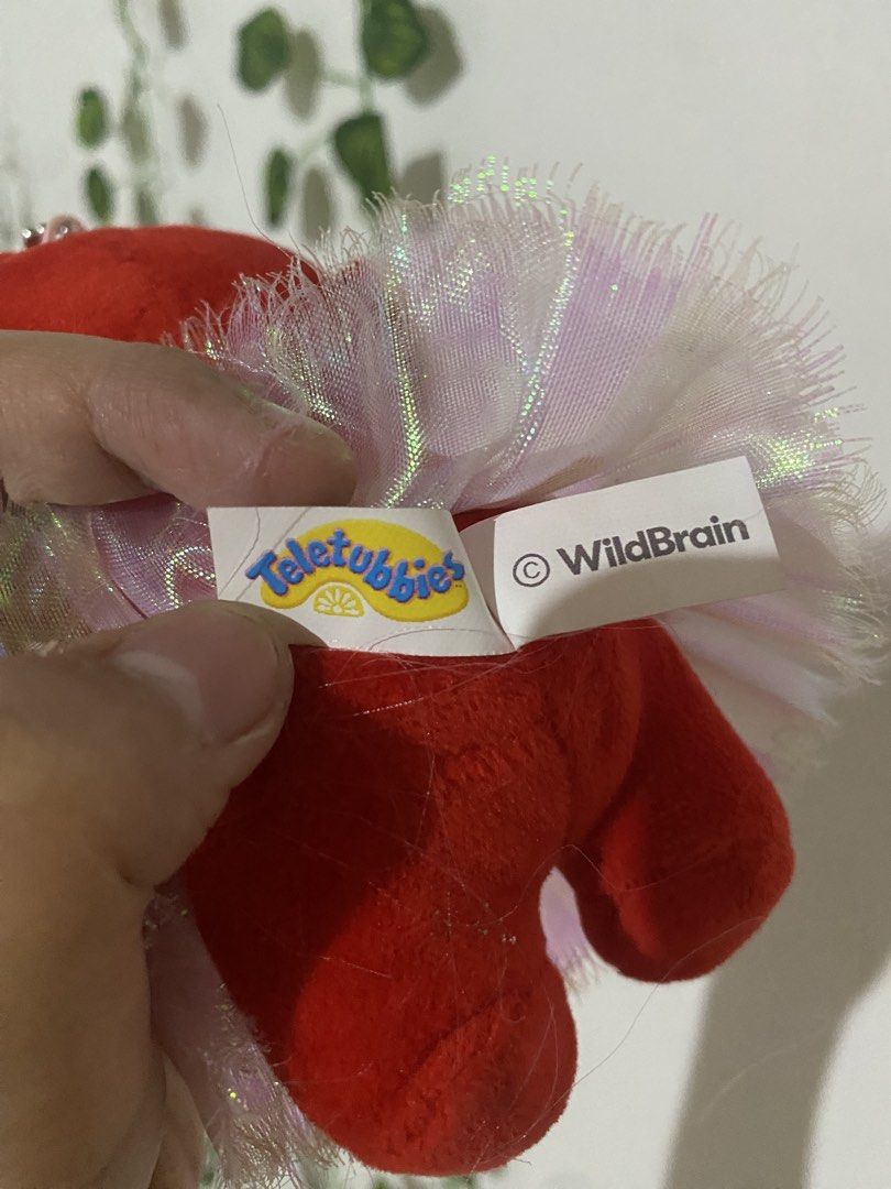 Teletubbies Po Plush Charm (Category: Plushies & Soft Toys) located in Guagua. Submitted by toy_corner (Listing ID 1466714628, Image 3). Description: Like new condition NO ISSUE Pampanga loc MOP: Gcash J&t courier.