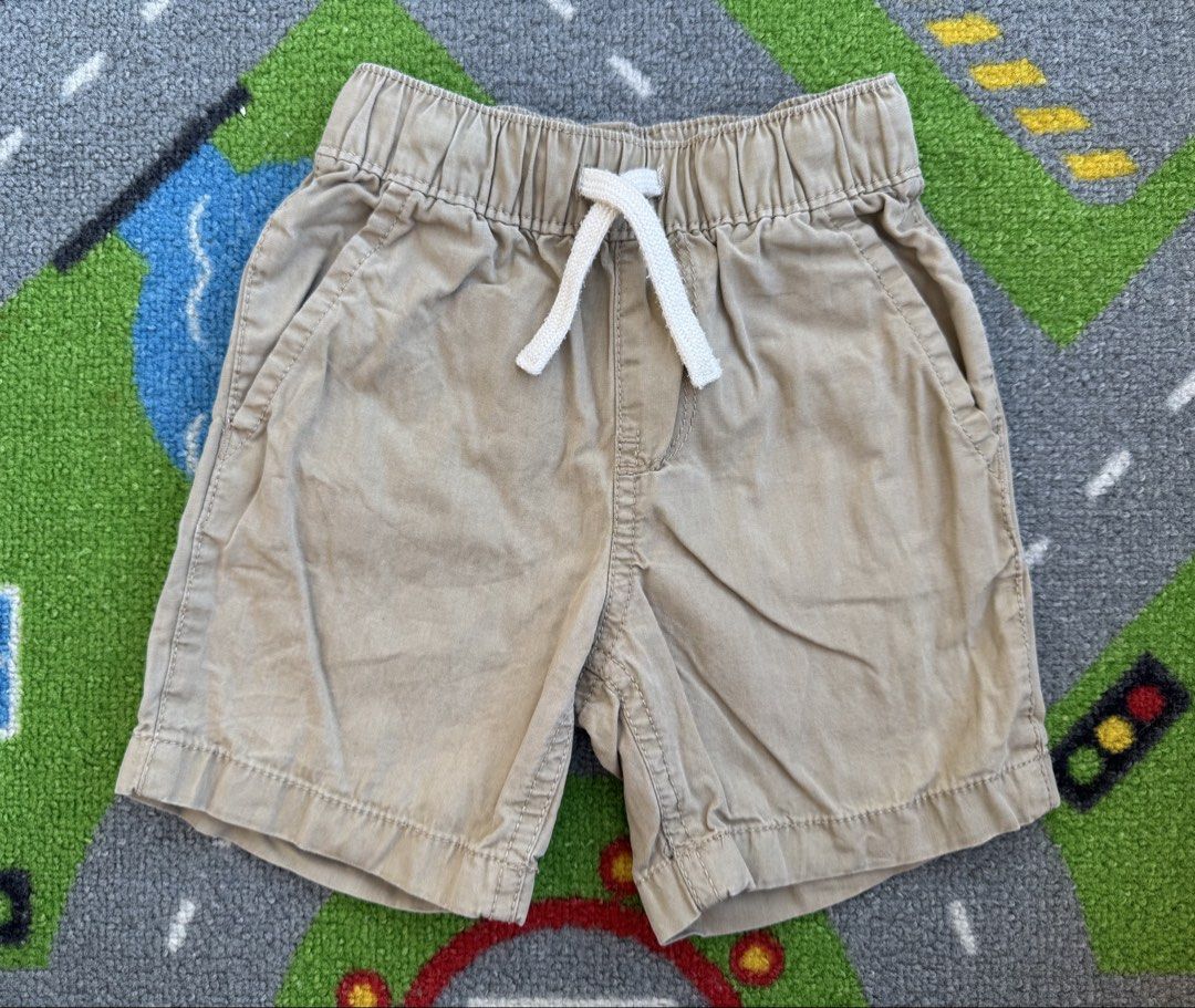 The Children’s Place Beige Shorts with Drawstring (Category: Babies & Kids Fashion) located in Rizal. Submitted by preloovved (Listing ID 1466686939, Image 1). Description: Comfortable beige cotton shorts for toddlers featuring an elastic waistband with a white drawstring and two front pockets. Perfect for everyday casual wear and easy to match with any top. Khaki shorts with elastic waistband and drawstring. Features two front pockets. Versatile