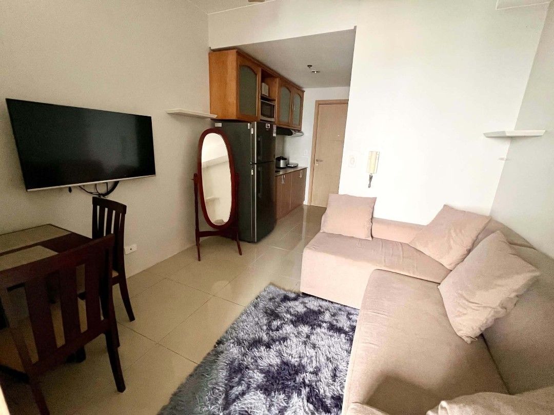 The Grass Residences (Category: Apartments & Condos) located in Valenzuela. Submitted by jencgprop98101 (Listing ID 1466668584, Image 1). Description: SMDC THE GRASS Residences For Sale The Grass Residences Near SM North 1 Bedroom 1 Toilet & Bath Floor Area 24.6 sqm Fully furnished W/ parking ₱ 5.7M Inquire Now!.