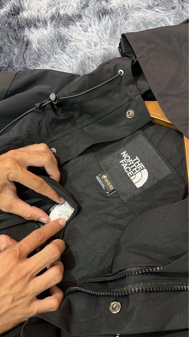 The north face (Category: Coats, Jackets and Outerwear) located in Manila. Submitted by cjcuevas_05 (Listing ID 1466648726, Image 3). Description: 📍Tanza Cavite Dimension: 23x26 GCASH ONLY, can ship thru JnT/orange check out .
