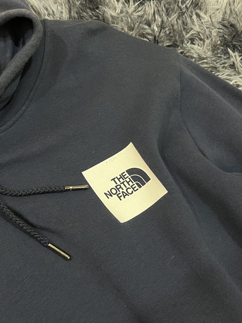The North Face (Category: Coats, Jackets and Outerwear) located in Manila. Submitted by cjcuevas_05 (Listing ID 1466690459, Image 2). Description: 📍Tanza Cavite Dimension: 23x29 GCASH ONLY, can ship thru JnT/orange check out .