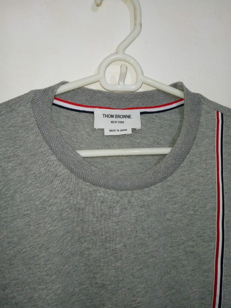 Thom browne tshirt (Category: Tshirts & Polo Shirts ) located in Akbar. Submitted by bethlehema07352 (Listing ID 1466649483, Image 2). Description: .
