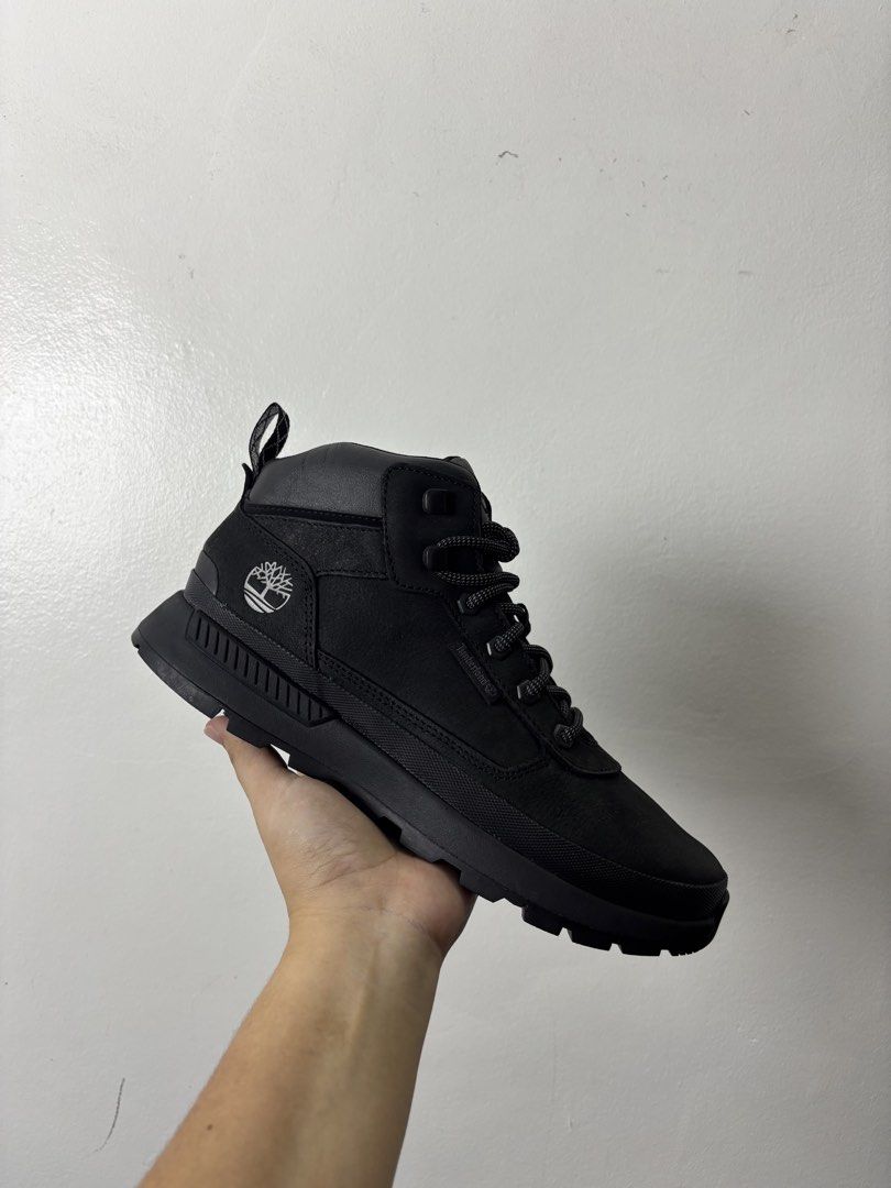 Timberland Field Trekker Mid Trainer Black (Category: Boots) located in San Fernando. Submitted by kayemanalac_05 (Listing ID 1466573468, Image 2). Description: Authentic Black Mid cut boots Many sizes available .