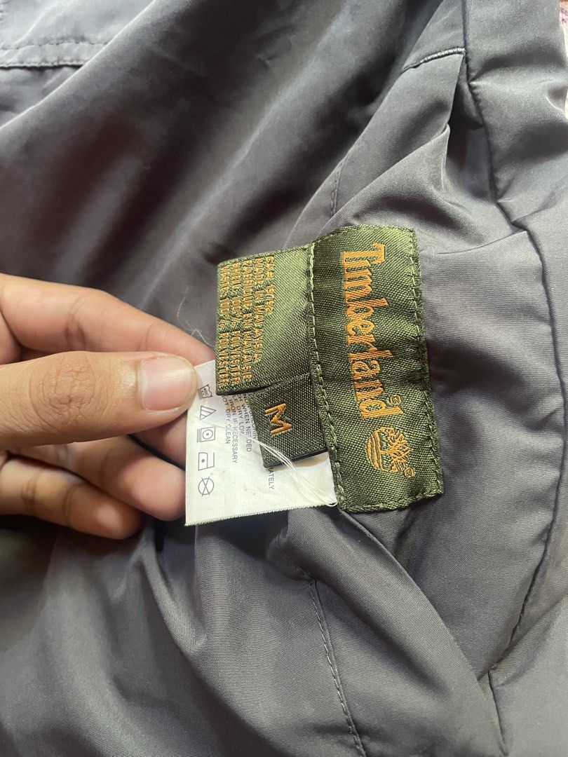 Timberland jacket (Category: Coats, Jackets and Outerwear) located in Cagayan de Oro. Submitted by soft_thrift (Listing ID 1466704676, Image 3). Description: Dimension: W - 24 L - 27.