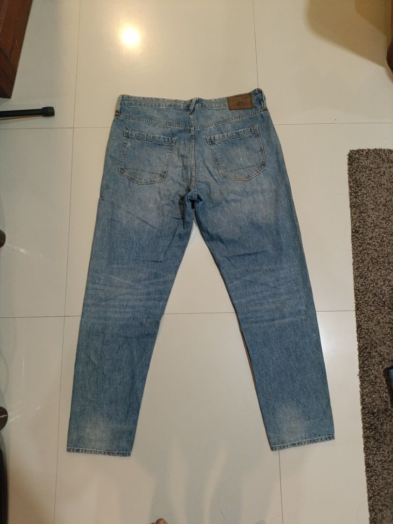 TIMBERLAND JEANS (Category: Jeans) located in Quezon City. Submitted by daniel_thrift05 (Listing ID 1466624082, Image 2). Description: No issue Excellent condition Size 36 Dm me for more details.