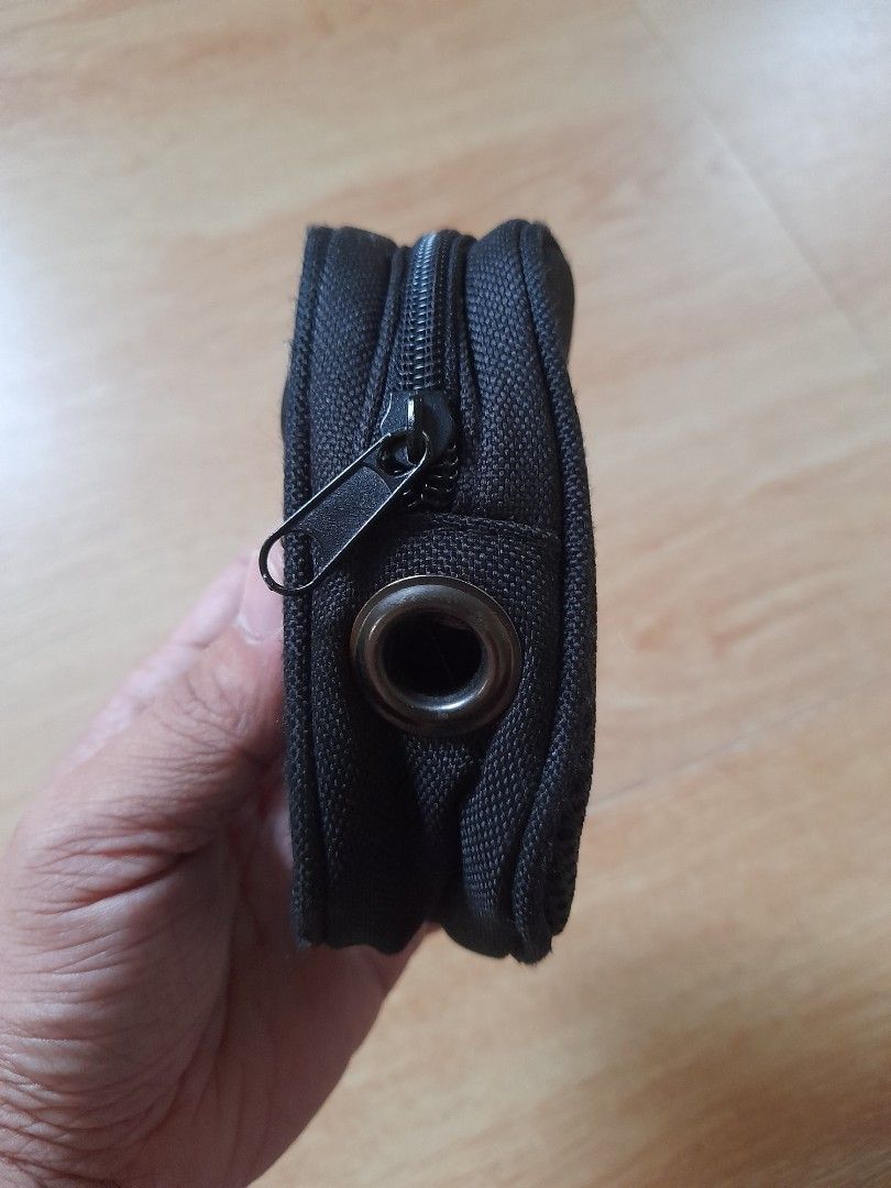 TIME WALKER FOAM LINING POUCH (Category: Hiking & Camping) located in Bulacan. Submitted by nansantiago (Listing ID 1466654393, Image 3). Description: TIME WALKER FOAM LINING POUCH 🏷️ ₱100‼️ 📍 Location: Plaridel, Bulacan 💸 Mode of Payments: Gcash / BPI 📦 Pick-up / Ship 🚚 Couriers : Flash Express / SPX / Lalamove.
