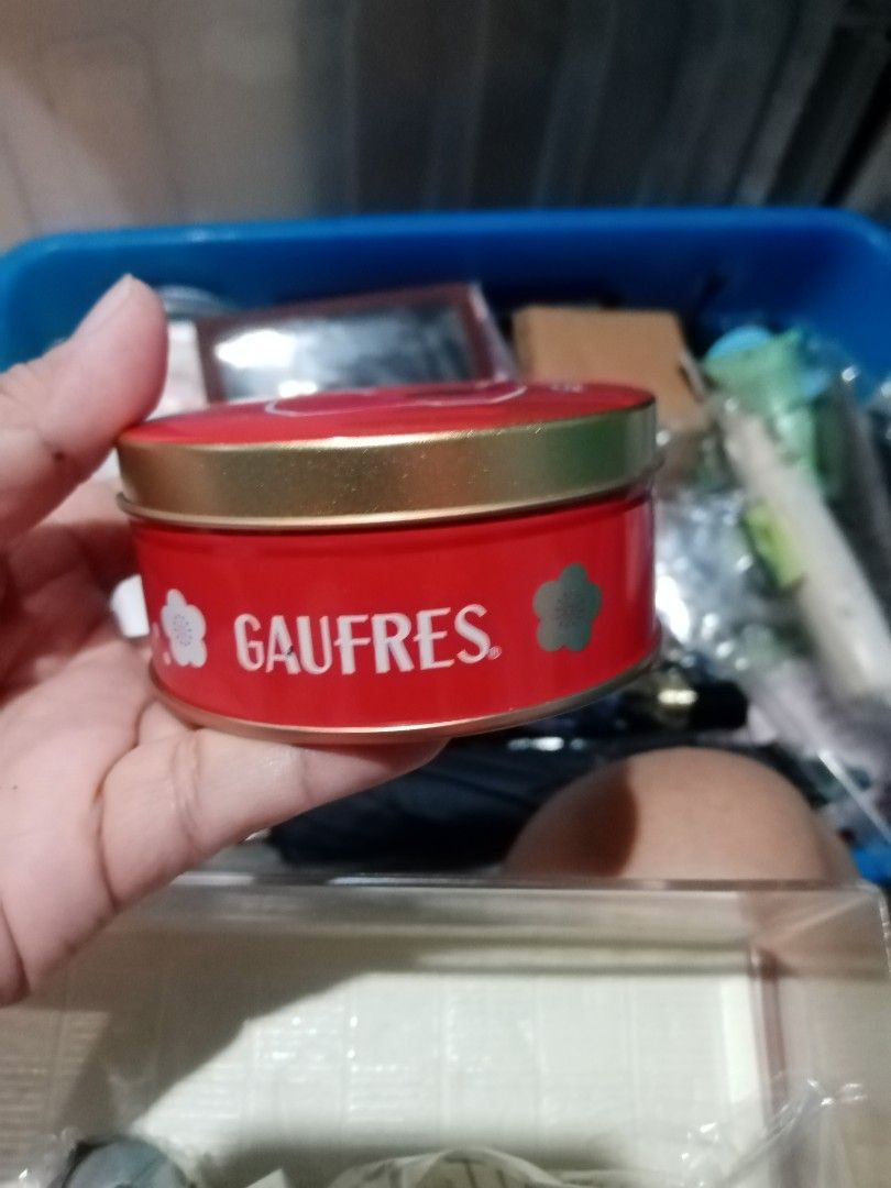 Tin can (Category: Accessory Holder, Box & Organizers) located in Caloocan City. Submitted by 4kidsstore (Listing ID 1466598035, Image 2). Description: .