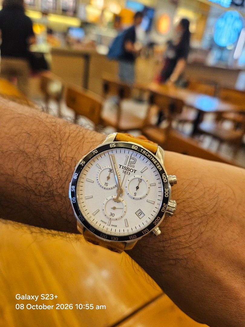 Tissot chronograph (Category: Luxury Watches) located in Alegria. Submitted by watchmefor (Listing ID 1466773003, Image 2). Description: tissot chronograph dm.