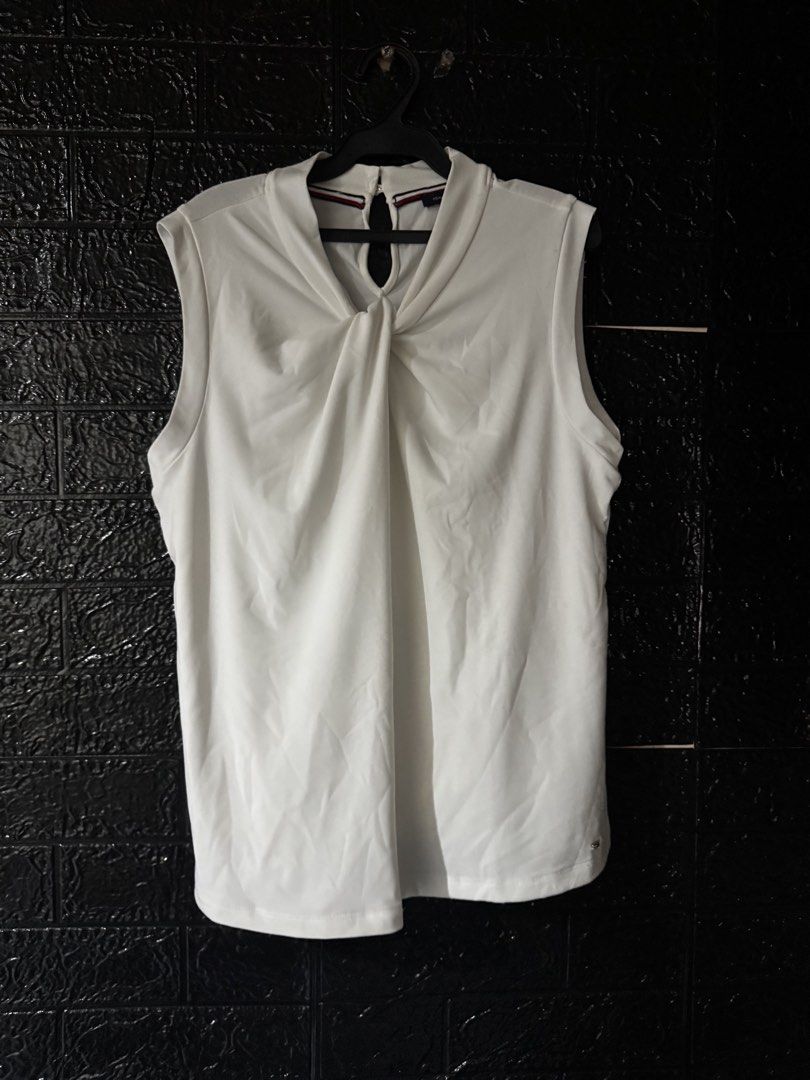 Tommy Hilfiger (Category: Blouses) located in Manila. Submitted by javerzosa (Listing ID 1466768413, Image 1). Description: .