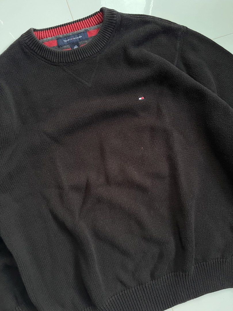 Tommy Hilfiger Sweater (Category: Coats, Jackets and Outerwear) located in Bacolod City. Submitted by danielle5_ (Listing ID 1466584131, Image 3). Description: Medium-Large, 22x25 Flaws: needs stitching at back portion (2 holes) Mine: 600.