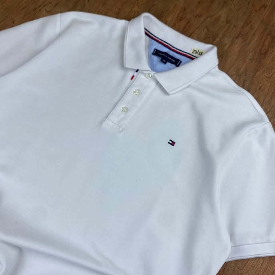 TOMMY POLO SHIRT (Category: Tshirts & Polo Shirts ) located in Cavite. Submitted by block4597 (Listing ID 1466630410, Image 2). Description: ❇️ TOMMY HILFIGER 📍SIZE - LARGE 23/28 📍ISSUE NONE 📍COLOR RATE - 9.5/10 📍CONDITION - GOOD 📍 DECLARE AUTHENTIC.