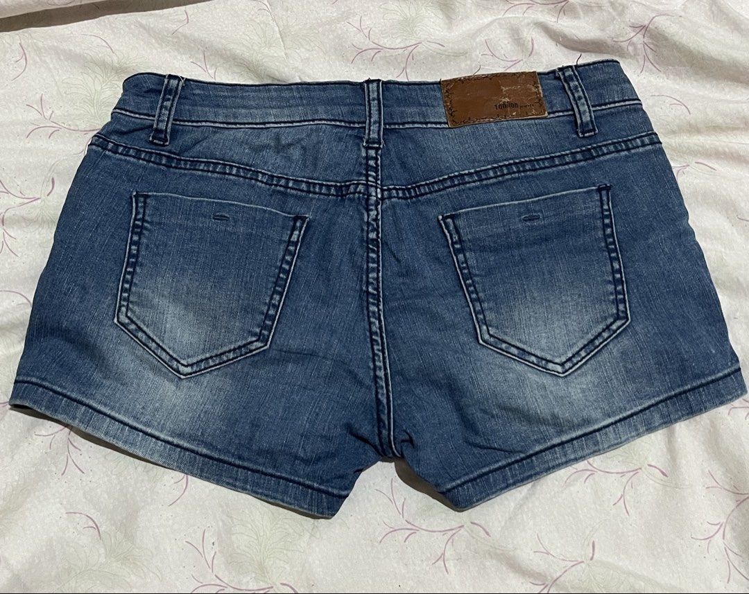 Tonlion short (Category: Shorts) located in Hermosa. Submitted by kennyneverdies (Listing ID 1466730213, Image 2). Description: 💎Tonlion Jeans short (no issue) • offer L: 11.5 Inch W: 28 Inch.