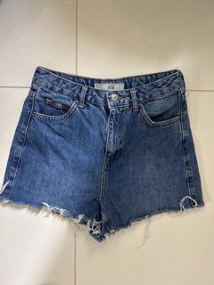 （分類：）位於 。 由 c_w123 提交（商品編號 1466577824，圖片 1）。簡介： 。
