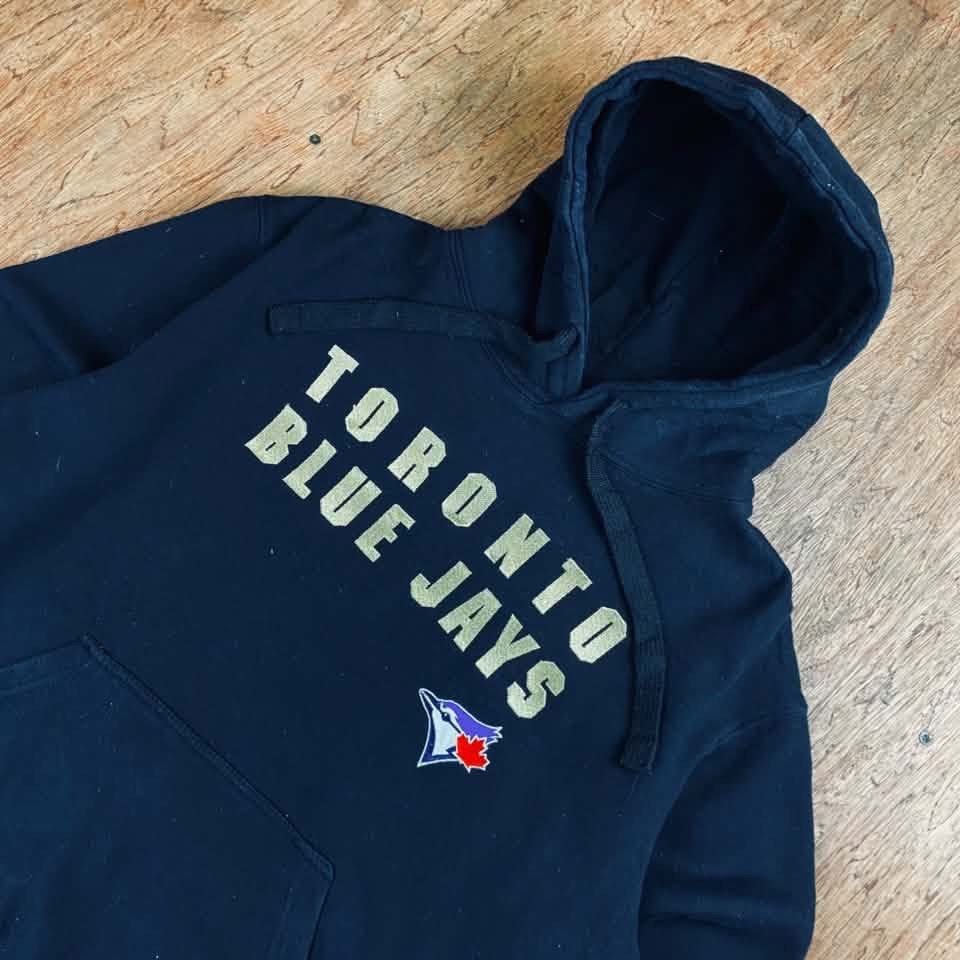 TORONTO BLUE JAYS (Category: Coats, Jackets and Outerwear) located in Cavite. Submitted by block4597 (Listing ID 1466632162, Image 2). Description: ❇️TORONTO BLUE JAYS 📍SIZE - LARGE 25/26 📍ISSUE NONE 📍COLOR RATE -9/10 📍CONDITION -EXCELLENT 📍 DECLARE OFF OR LEGIT.