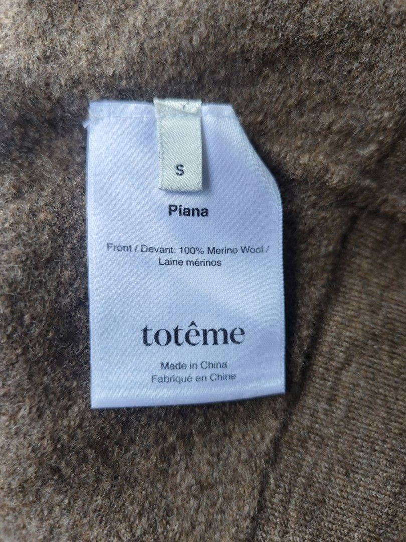 TOTÊME piana jaclet (Category: Coats, Jackets and Outerwear) located in Baguio. Submitted by archival_thrifted.ph. (Listing ID 1466660137, Image 3). Description: FOR SALE‼️ .TOTÊME PIANA JACKET . EXCELLENT CONDITION .SIZE SMALL ON TAG .PHP 4280 PLUS SF .❌❌ COP/COD .MOP GCASH .COURIER J&T .BAGUIO AREA .DM FOR SURE BUYER TY.