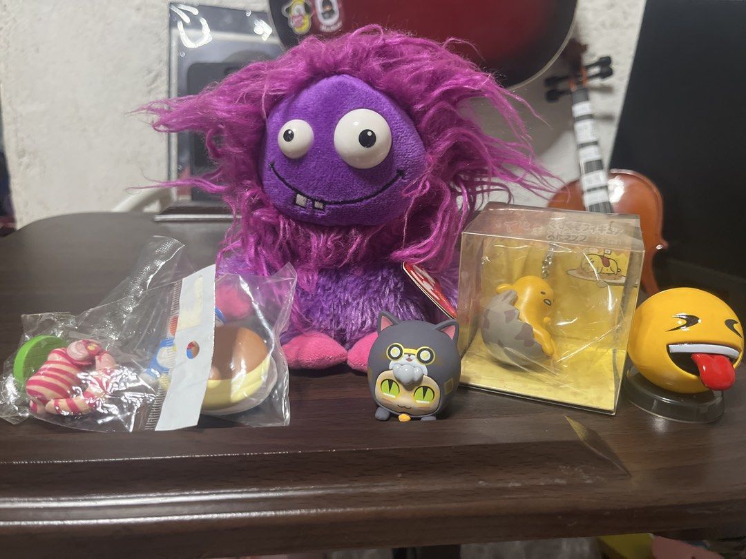 Toys set (Category: Plushies & Soft Toys) located in Manila. Submitted by catchlo23 (Listing ID 1466583472, Image 1). Description: Anik2 set.