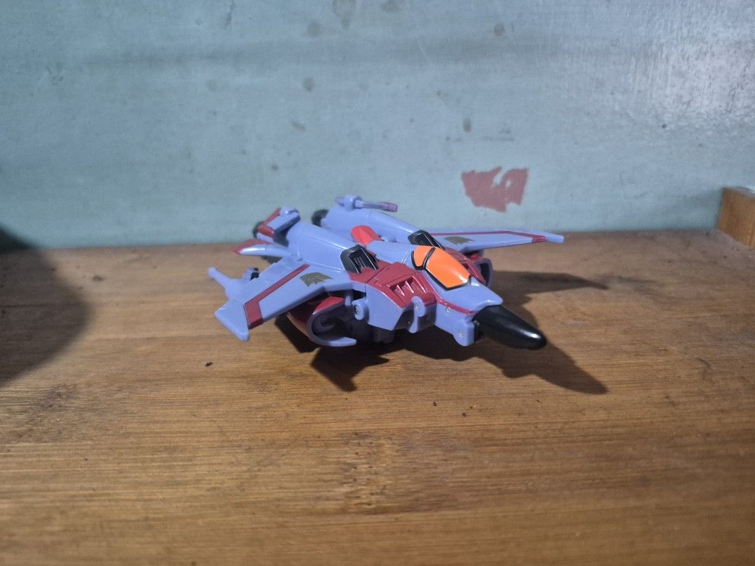Transformers Animated Starscream Activators (TFA) (Category: Figurines & Statues) located in Manila. Submitted by seekerslav71161 (Listing ID 1466708628, Image 2). Description: Good condition. Can transform with a press of a button.