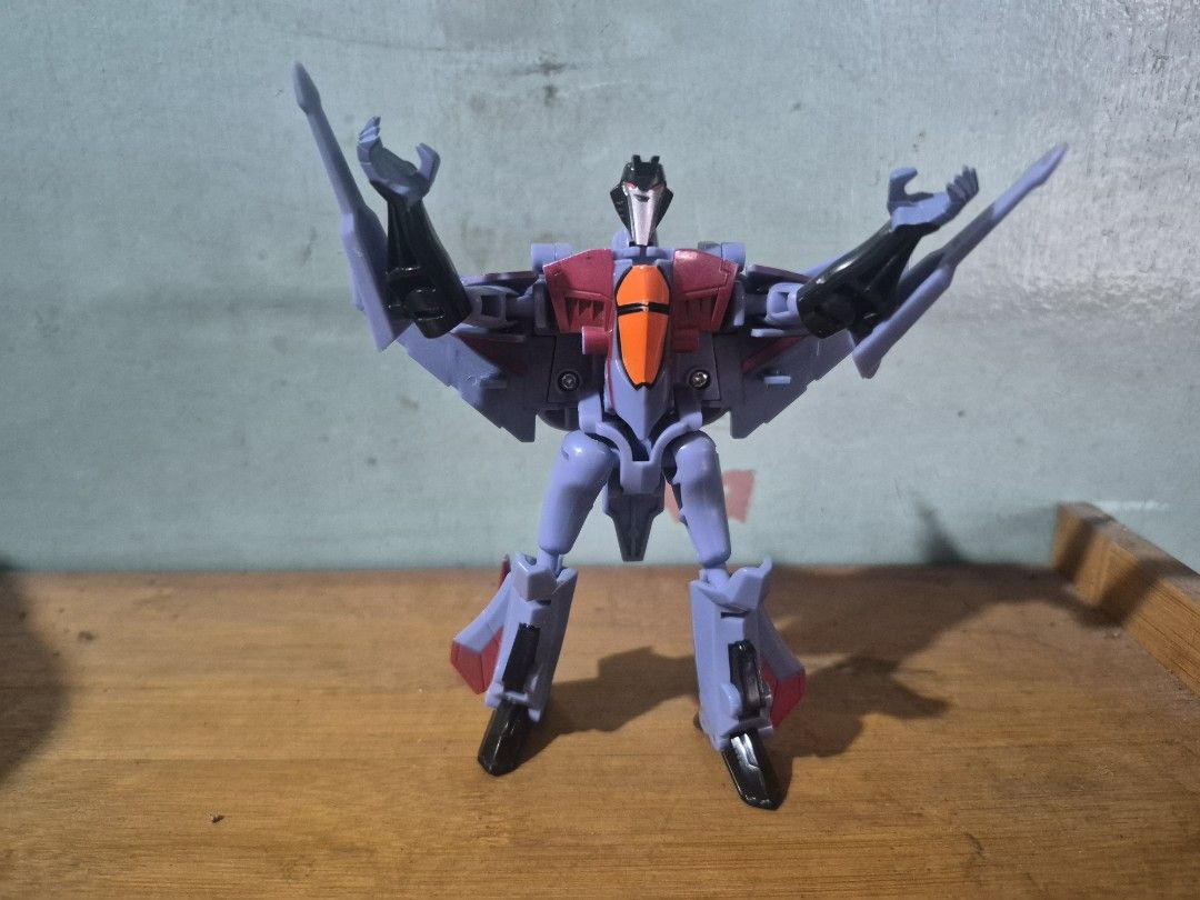 Transformers Animated Starscream Activators (TFA) (Category: Figurines & Statues) located in Manila. Submitted by seekerslav71161 (Listing ID 1466708628, Image 1). Description: Good condition. Can transform with a press of a button.