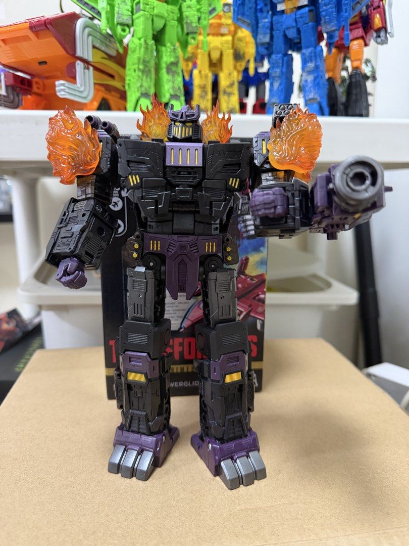Transformers AOTP Megatronus The Fallen (Category: Figurines & Statues) located in Valenzuela. Submitted by tijsandteigen (Listing ID 1466604259, Image 1). Description: Back in box..