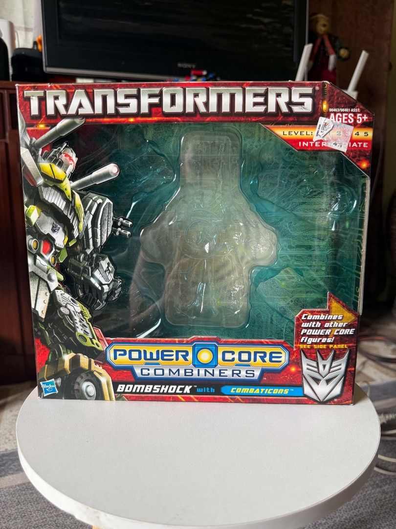 Transformers Power Core Combiners Bombshock with Combaticons (Category: Action & Battle Toys) located in Angeles City. Submitted by itsandspreloved (Listing ID 1466622959, Image 3). Description: nalabas lang po ng box for display only. collection po ng dad ko .