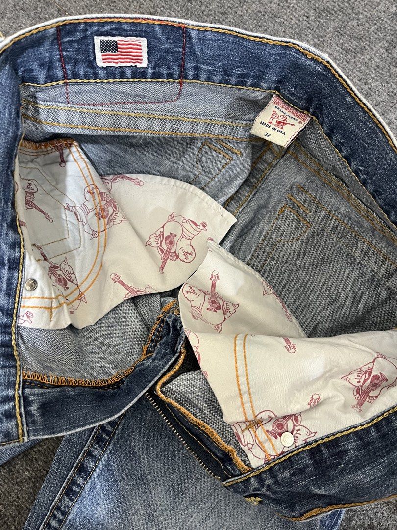 True religion flare jeans (Category: Jeans) located in Cabiao. Submitted by lumangdamitan (Listing ID 1466701277, Image 3). Description: True religion flare pants Size:32 Length:39 Hem:9.5-10 Condition:good Loc: Nueva Ecija.