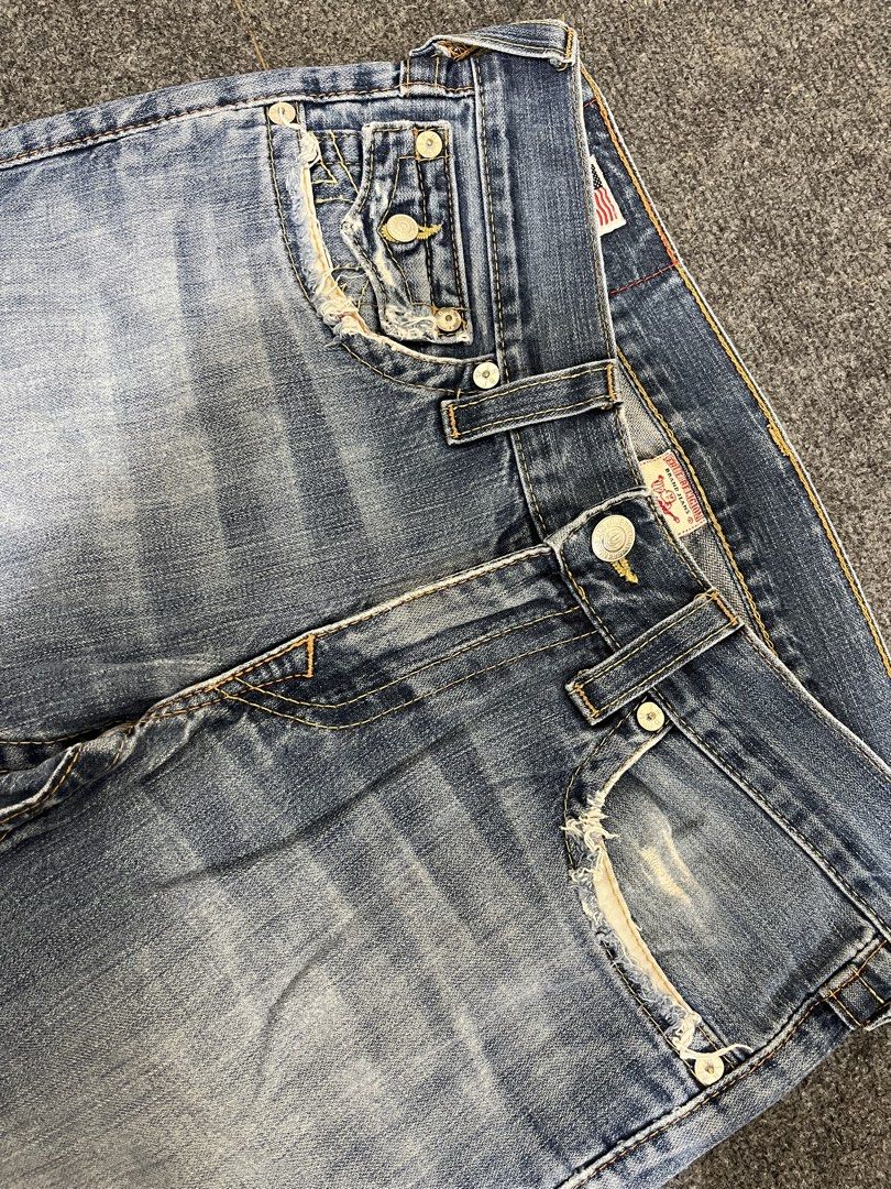True religion flare jeans (Category: Jeans) located in Cabiao. Submitted by lumangdamitan (Listing ID 1466701277, Image 2). Description: True religion flare pants Size:32 Length:39 Hem:9.5-10 Condition:good Loc: Nueva Ecija.