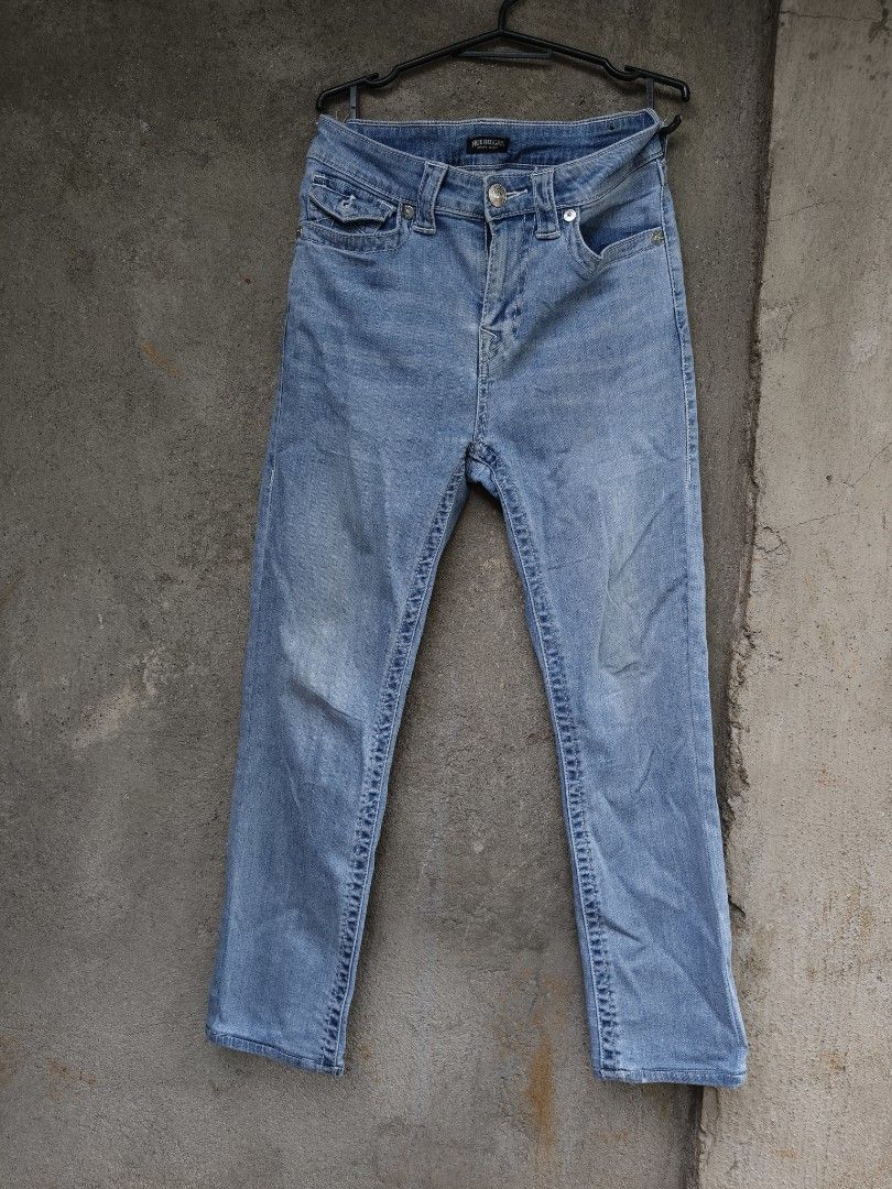 True religion jeans (Category: Jeans) located in Puerto Princesa. Submitted by dripthrift99 (Listing ID 1466628814, Image 3). Description: True Religion size 26 women excellent condition no isuse loc: palawan.