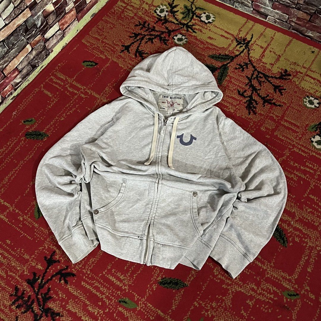 TRUE RELIGION ZIP UP (Category: Coats, Jackets and Outerwear) located in Muntinlupa City. Submitted by thuggin.shawn (Listing ID 1466682688, Image 2). Description: TRUE RELIGION ZIP UP W 23 / L 28 🏷️1,999 -AUTHENTIC.