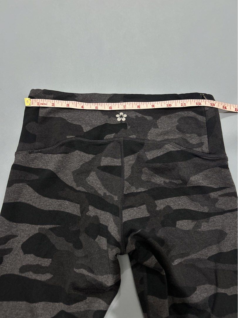 Tuff Athletics Leggings (Category: Activewear) located in Manila. Submitted by chen_clybelles (Listing ID 1466683623, Image 2). Description: S on tag, fits to M.