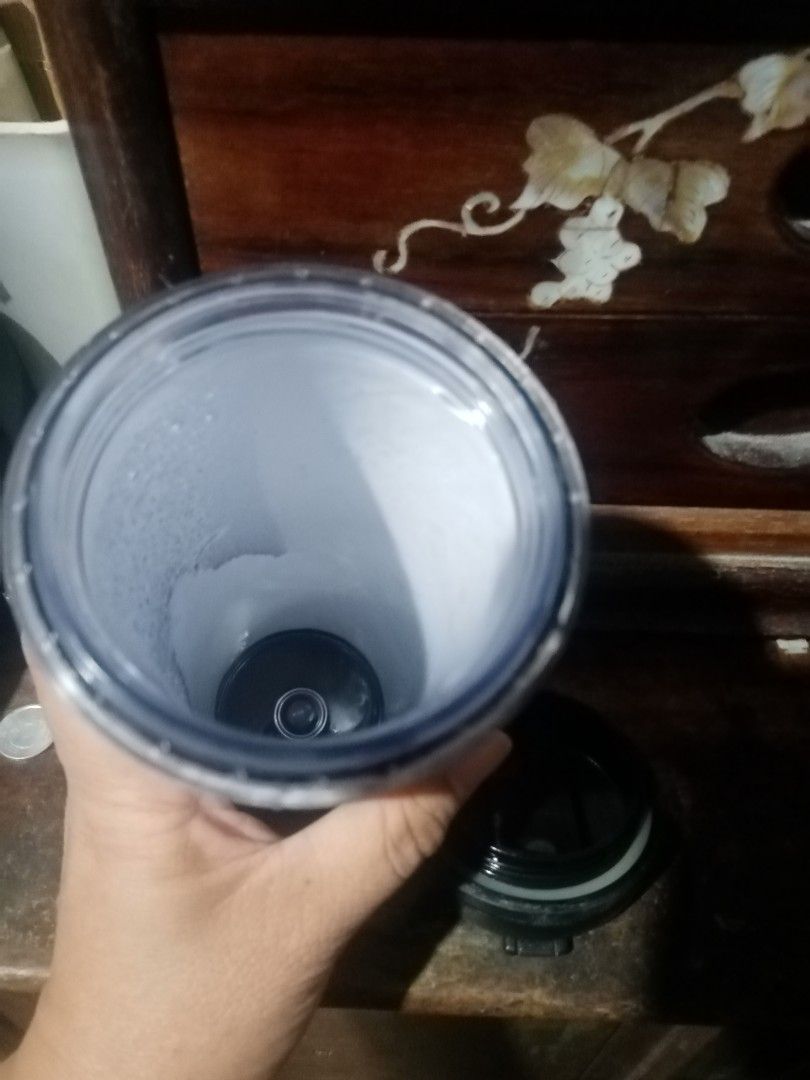 Tumbler (Category: Water Bottles & Tumblers) located in Caloocan City. Submitted by 4kidsstore (Listing ID 1466721081, Image 3). Description: Issue nasa last pic.