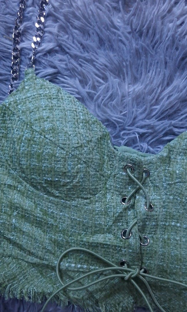 TWEED CROP TOP (Category: Others Tops) located in Davao. Submitted by naricelann02 (Listing ID 1466699486, Image 3). Description: what you see is what you get.