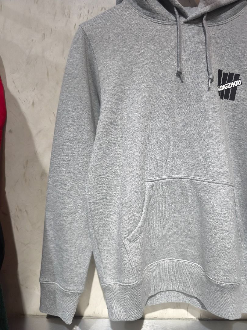 Undefeated Hoodie (Category: Hoodies) located in Lucena. Submitted by 0174.archive (Listing ID 1466679194, Image 3). Description: very good used condition no flaw s Actual Measurements (inches) Chest (pit to pit): Length: Sleeve Length: Shoulder: Message before buying. Items are pre-loved / second hand used. Manage your expectations. Buy with confidence. No return no exchange. Additional Shipping Fee Ship via JRS / JNT MOP GCASH / BPI .